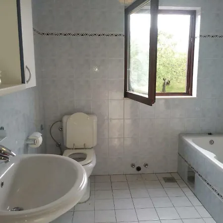Olive Tree شقة سبليت
